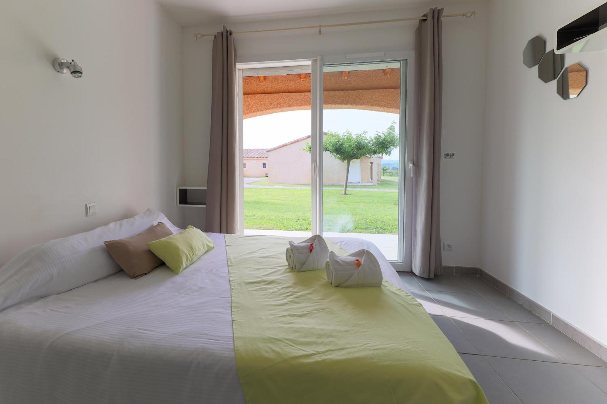 Park & Suites Village Gorges De L'Herault-Cevennes Brissac Eksteriør billede