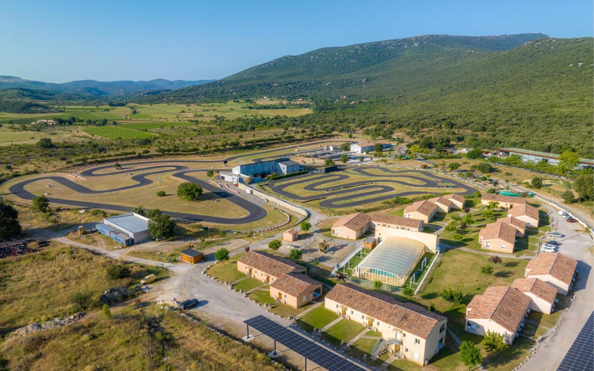 Park & Suites Village Gorges De L'Herault-Cevennes Brissac Eksteriør billede